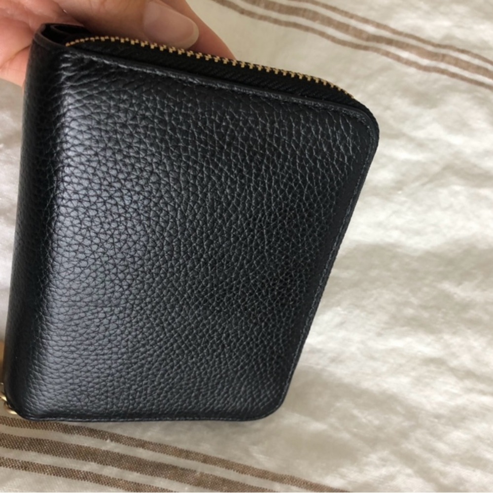 Donna Karan Black Textured Wallet - Picture 4 of 5
